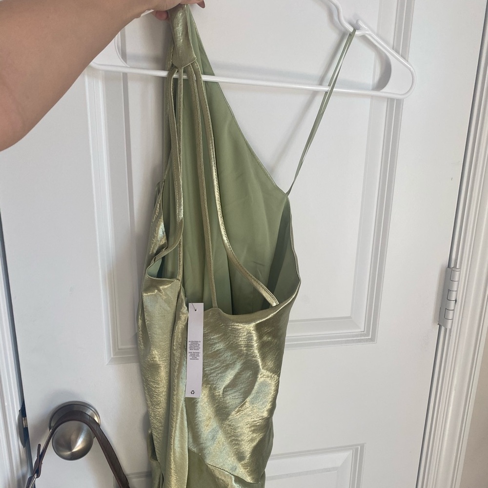 NWT ASOS DESIGN one shoulder satin maxi dress - Picture 4 of 7